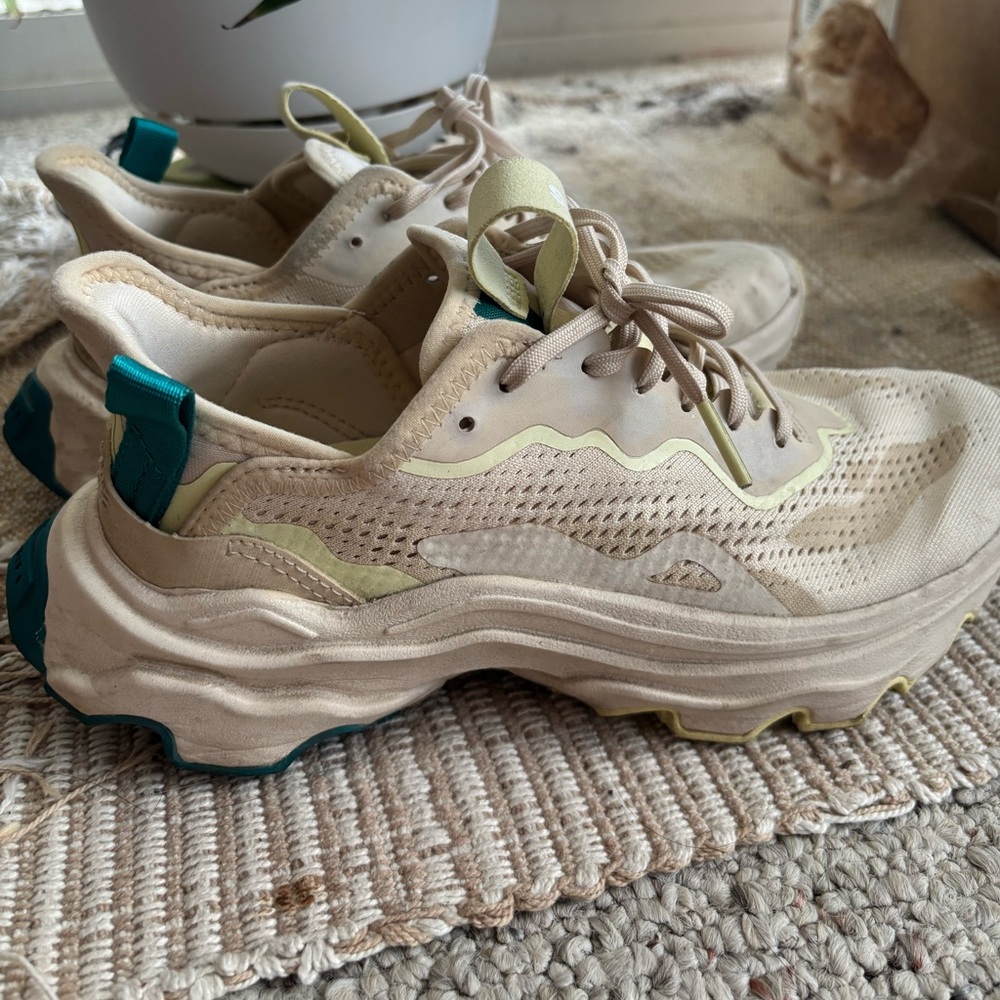 Sorel athletic/running shoe